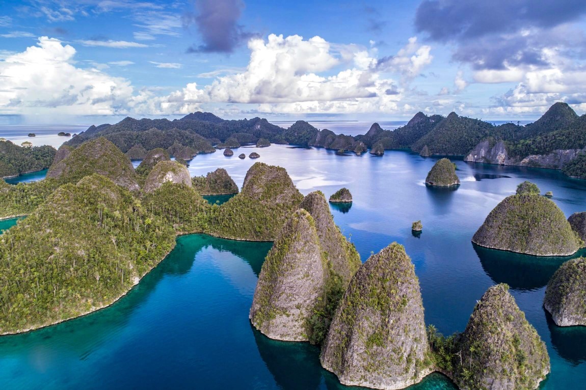Review of Raja Ampat ~ West Papua, Indonesia | 2021 Edition